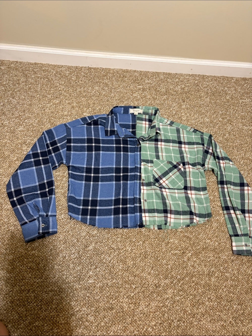 Cropped Two-Tone Plaid Button-Up Shirt — Blue & Green